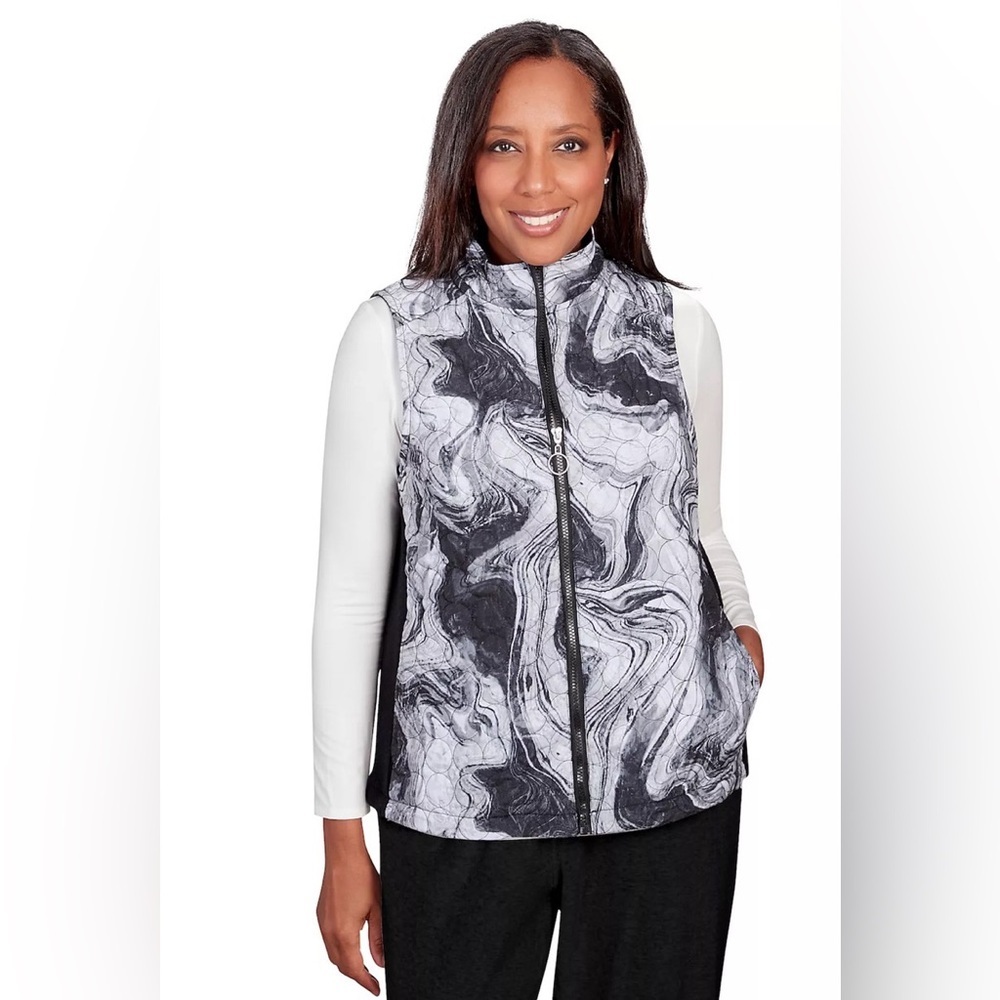 Alfred Dunner Monochrome Swirl Vest